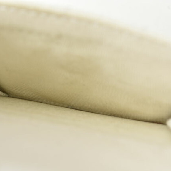 CHANEL Authentic White Caviar Leather Wallet - Picture 5 of 11